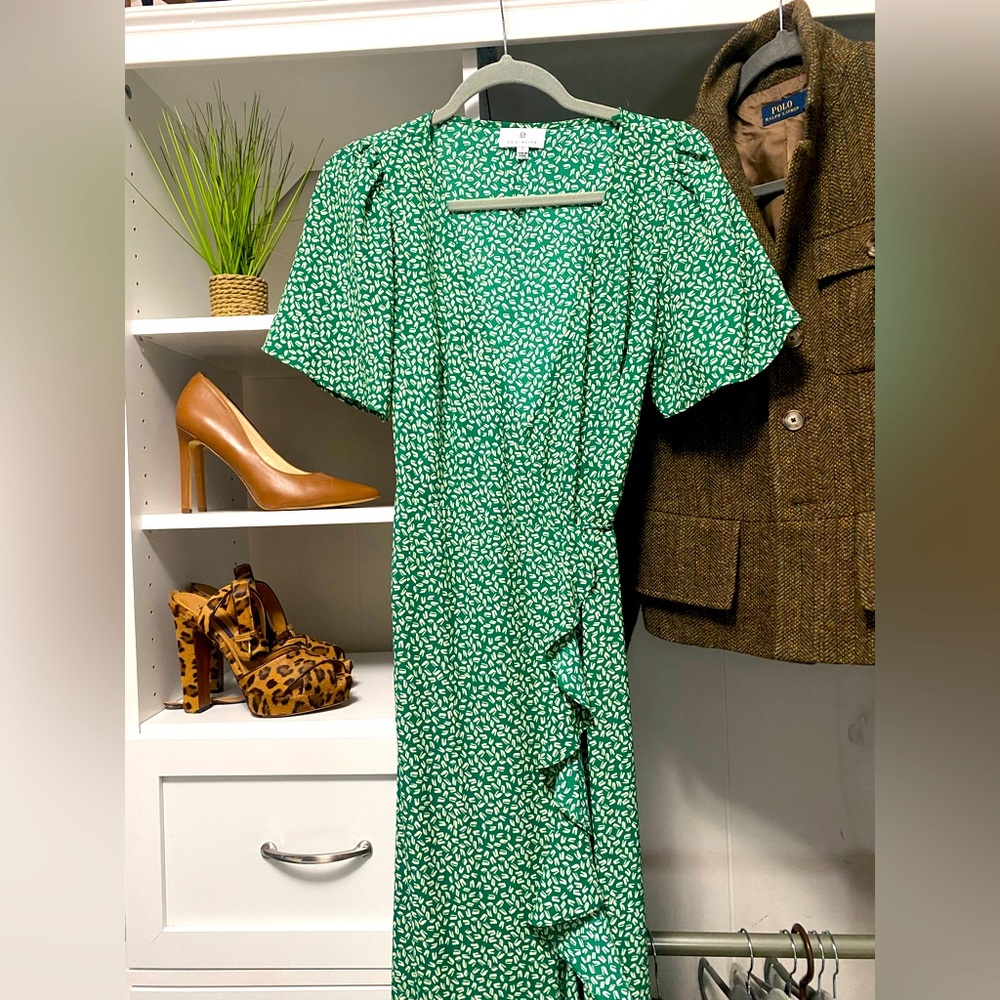 Green Patterned Wrap Dress in size S